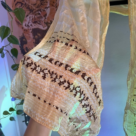 Vintage 60s Japanese Silk Mod Scarf - Picture 4 of 7